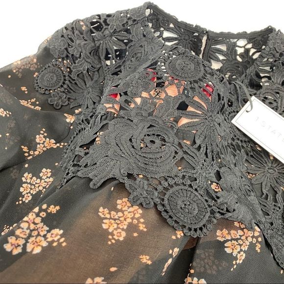 1.State Black Lace Inset Ditsy Floral Top NWT - M - Picture 9 of 16